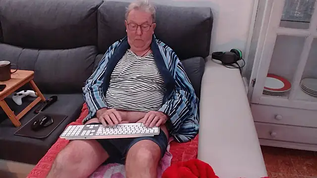 Nudelschwanz online show from February 9, 6:01 am