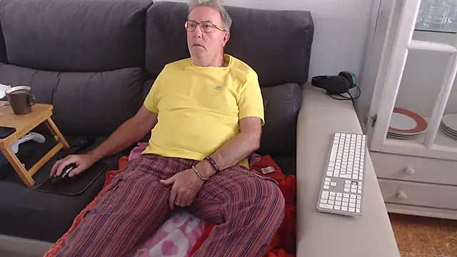 Nudelschwanz online show from February 11, 2:02 pm