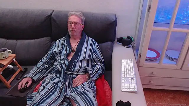 Nudelschwanz online show from February 17, 8:26 pm