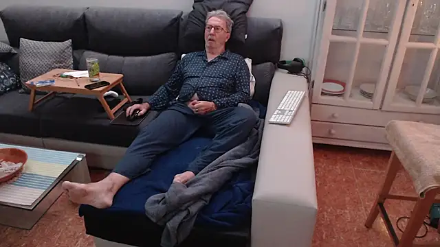 Nudelschwanz online show from February 26, 9:16 pm