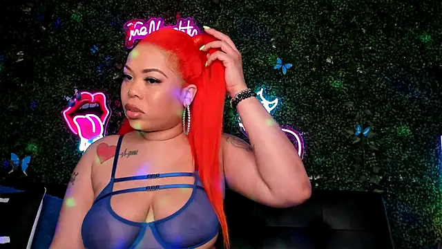 ThickAssRena online show from December 4, 9:57 pm