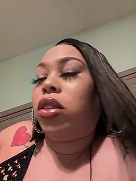 ThickAssRena online show from December 8, 2:49 am