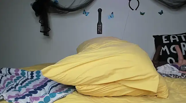 ThickAssRena online show from February 8, 12:17 am