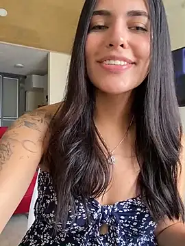 DaphneUwu online show from December 3, 5:23 pm