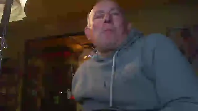 jeanlulu online show from October 30, 8:20 pm