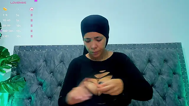 Dounia nagi online show from February 7, 1:01 pm