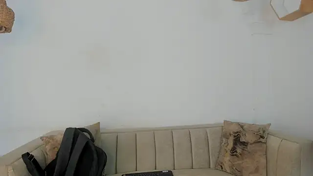 kristyl paez online show from November 3, 7:04 pm