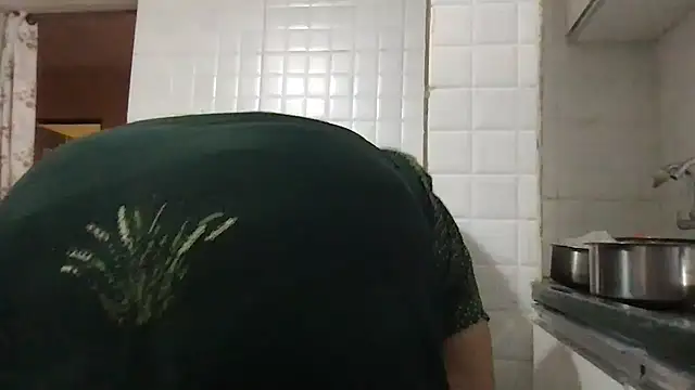 Riyasingh9 online show from December 30, 5:04 am