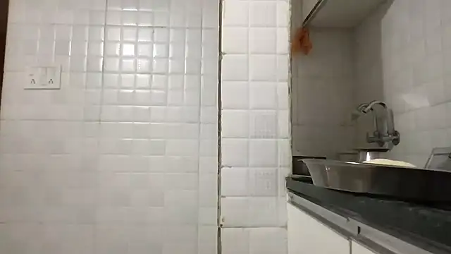 Riyasingh9 online show from March 12, 4:41 am