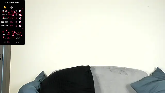 Snapshot of PoisonEvelyn chatting on February 28, 10:17 pm PoisonEvelyn online show from February 28, 10:17 pm