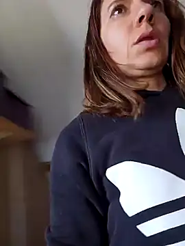 Snapshot of Lina_lou4 chatting on January 12, 1:37 pm Lina lou4 online show from January 12, 1:37 pm