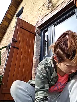 Snapshot of Lina_lou4 chatting on February 12, 12:12 pm Lina lou4 online show from February 12, 12:12 pm