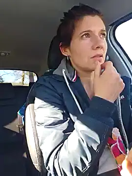 Snapshot of Lina_lou4 chatting on February 14, 2:12 pm Lina lou4 online show from February 14, 2:12 pm