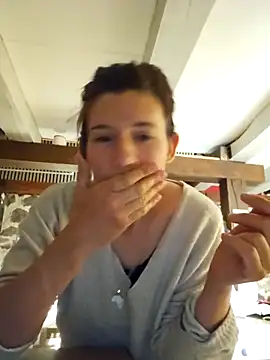 Snapshot of Lina_lou4 chatting on March 4, 7:19 am Lina lou4 online show from March 4, 7:19 am