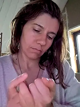 Snapshot of Lina_lou4 chatting on March 9, 8:51 am Lina lou4 online show from March 9, 8:51 am