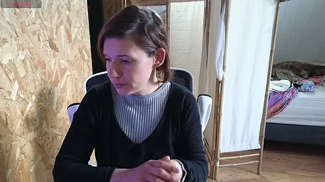 Snapshot of Lina_lou4 chatting on March 16, 12:44 pm Lina lou4 online show from March 16, 12:44 pm