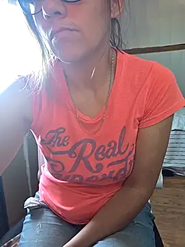 Snapshot of Lina_lou4 chatting on September 29, 3:17 pm Lina lou4 online show from September 29, 3:17 pm