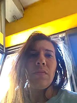 Snapshot of Lina_lou4 chatting on October 13, 1:33 pm Lina lou4 online show from October 13, 1:33 pm