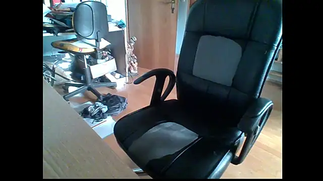 michl9322 online show from October 6, 9:07 am