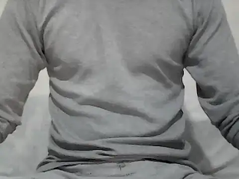 Snapshot of roccosif696 chatting on December 6, 3:33 pm roccosif696 online show from December 6, 3:33 pm