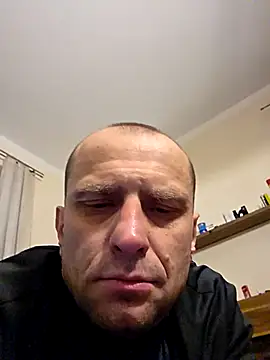 Roman0798 online show from November 25, 4:01 am