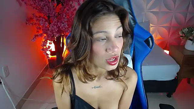 cora 22 online show from December 9, 12:08 pm