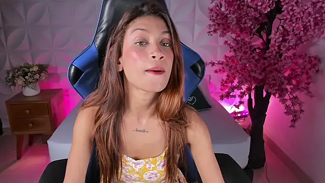 cora 22 online show from December 30, 12:20 pm