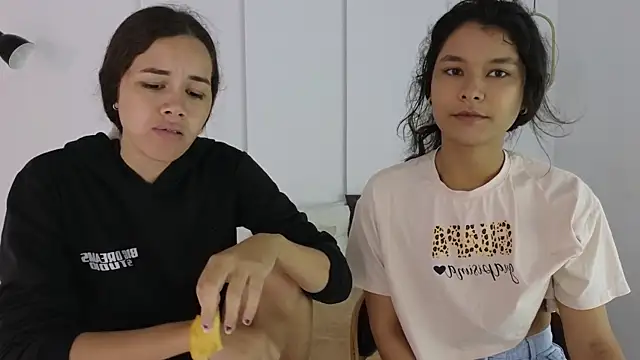 sexychanell 18 online show from October 5, 1:09 pm