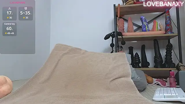 Love-Banaxy online show from January 30, 11:44 am