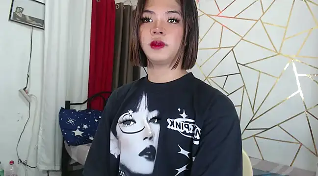 WildTsYhannaUncut online show from December 28, 4:41 am