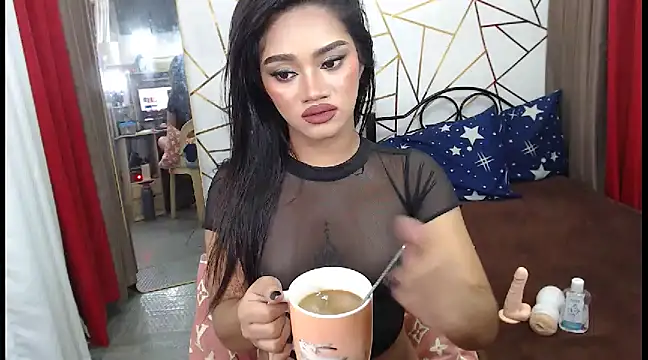 WildTsYhannaUncut online show from February 16, 2:21 pm