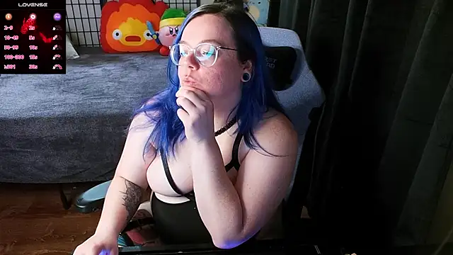 KiraSpitQueen online show from January 31, 5:19 am