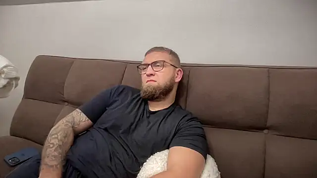 Snapshot of Bear_bear_ chatting on December 26, 4:58 pm Bear bear online show from December 26, 4:58 pm