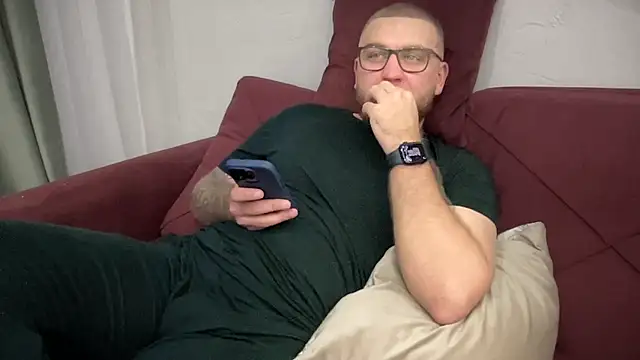 Snapshot of Bear_bear_ chatting on January 28, 1:27 pm Bear bear online show from January 28, 1:27 pm