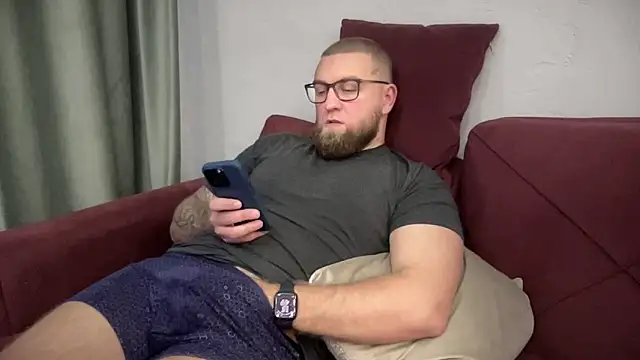 Snapshot of Bear_bear_ chatting on January 31, 12:51 pm Bear bear online show from January 31, 12:51 pm