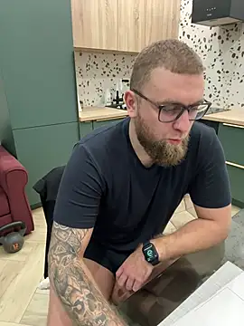 Snapshot of Bear_bear_ chatting on February 13, 1:15 pm Bear bear online show from February 13, 1:15 pm