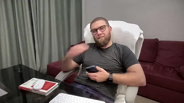 Snapshot of Bear_bear_ chatting on March 10, 2:39 am Bear bear online show from March 10, 2:39 am