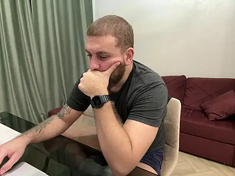 Snapshot of Bear_bear_ chatting on March 10, 10:55 pm Bear bear online show from March 10, 10:55 pm