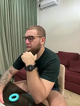 Snapshot of Bear_bear_ chatting on March 12, 4:19 am Bear bear online show from March 12, 4:19 am