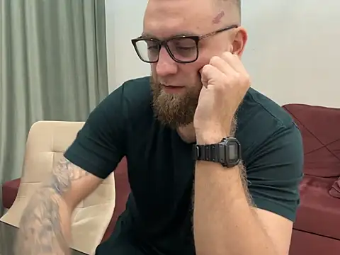 Snapshot of Bear_bear_ chatting on March 14, 2:20 am Bear bear online show from March 14, 2:20 am