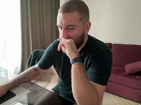 Snapshot of Bear_bear_ chatting on March 20, 5:57 am Bear bear online show from March 20, 5:57 am