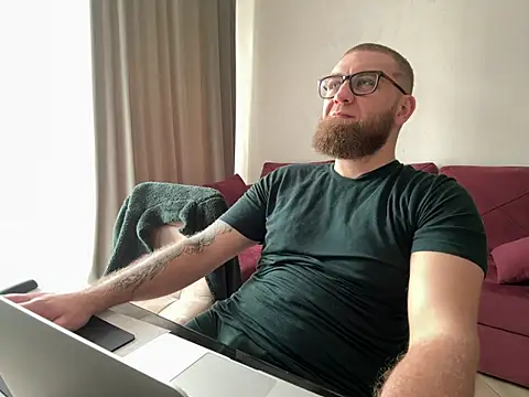 Snapshot of Bear_bear_ chatting on March 20, 9:04 am Bear bear online show from March 20, 9:04 am