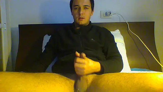Snapshot of Vyrgin_boy chatting on March 8, 1:57 pm Vyrgin boy online show from March 8, 1:57 pm