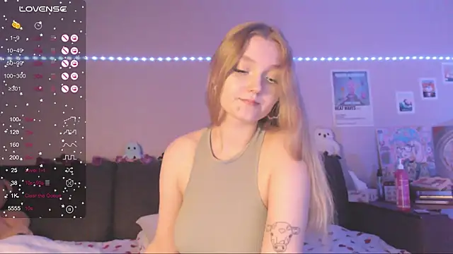 MiaMiaMeow online show from February 16, 5:04 pm