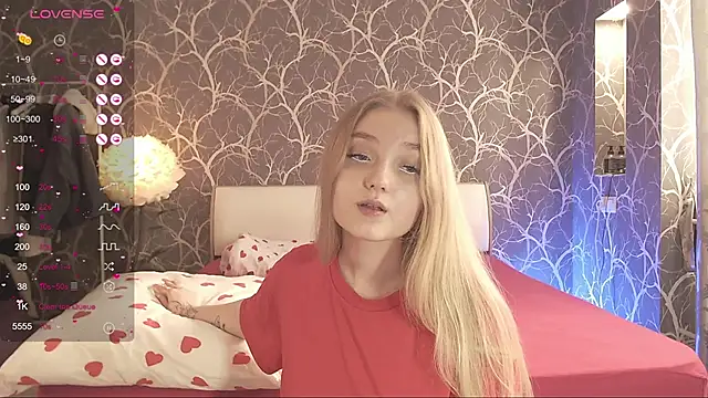 MiaMiaMeow online show from September 14, 1:10 pm