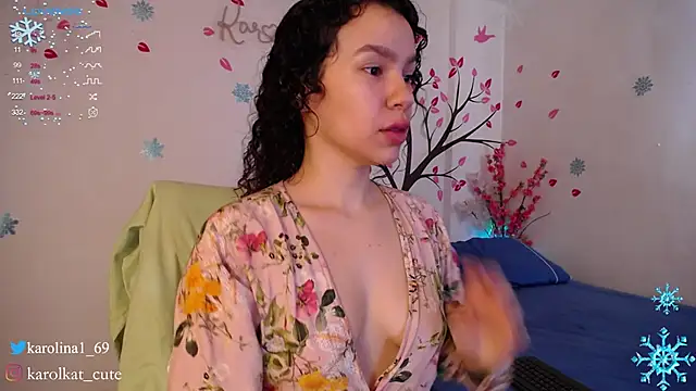 Karolina 1 online show from December 20, 1:43 pm