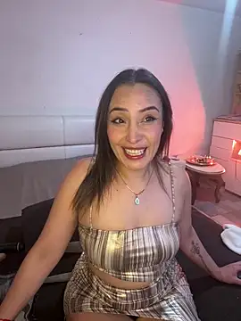 Freyja soh online show from February 1, 8:05 pm