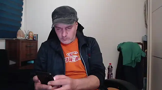 Snapshot of 0anal21 chatting on March 1, 6:54 pm 0anal21 online show from March 1, 6:54 pm