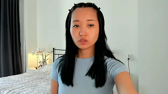 julias tapes online show from March 17, 5:56 am