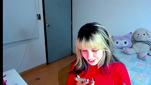 Snapshot of Akane-Mou chatting on December 4, 4:10 am Akane-Mou online show from December 4, 4:10 am